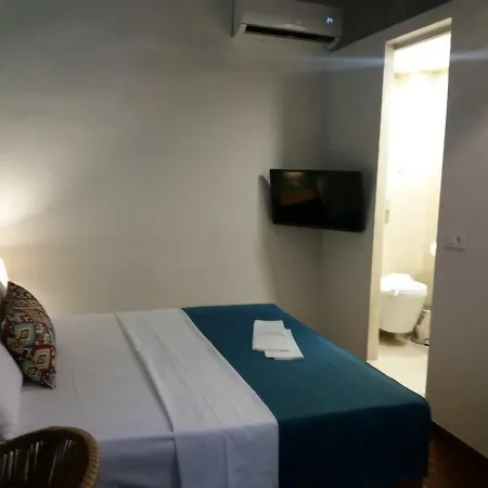 Fivos Apartament *